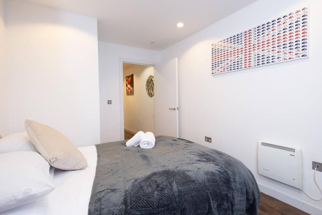 Stylish Mediacity 2Bed, Sleeps 6, Amazing Views Manchester Kültér fotó
