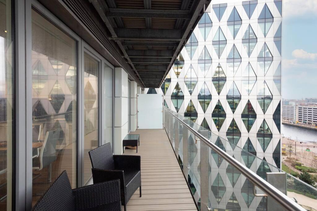 Stylish Mediacity 2Bed, Sleeps 6, Amazing Views Manchester Kültér fotó